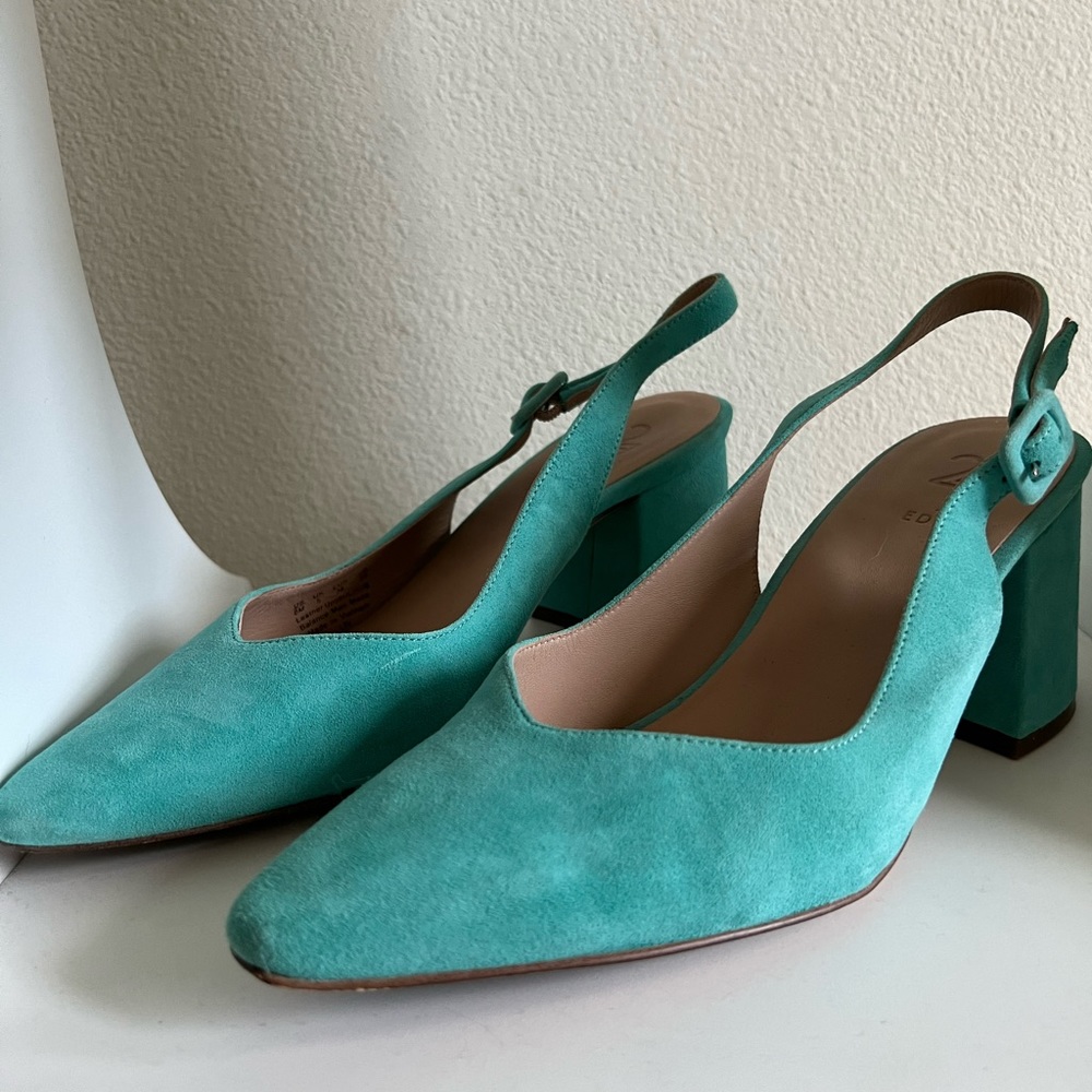 Baby blue Naturalizer size 8